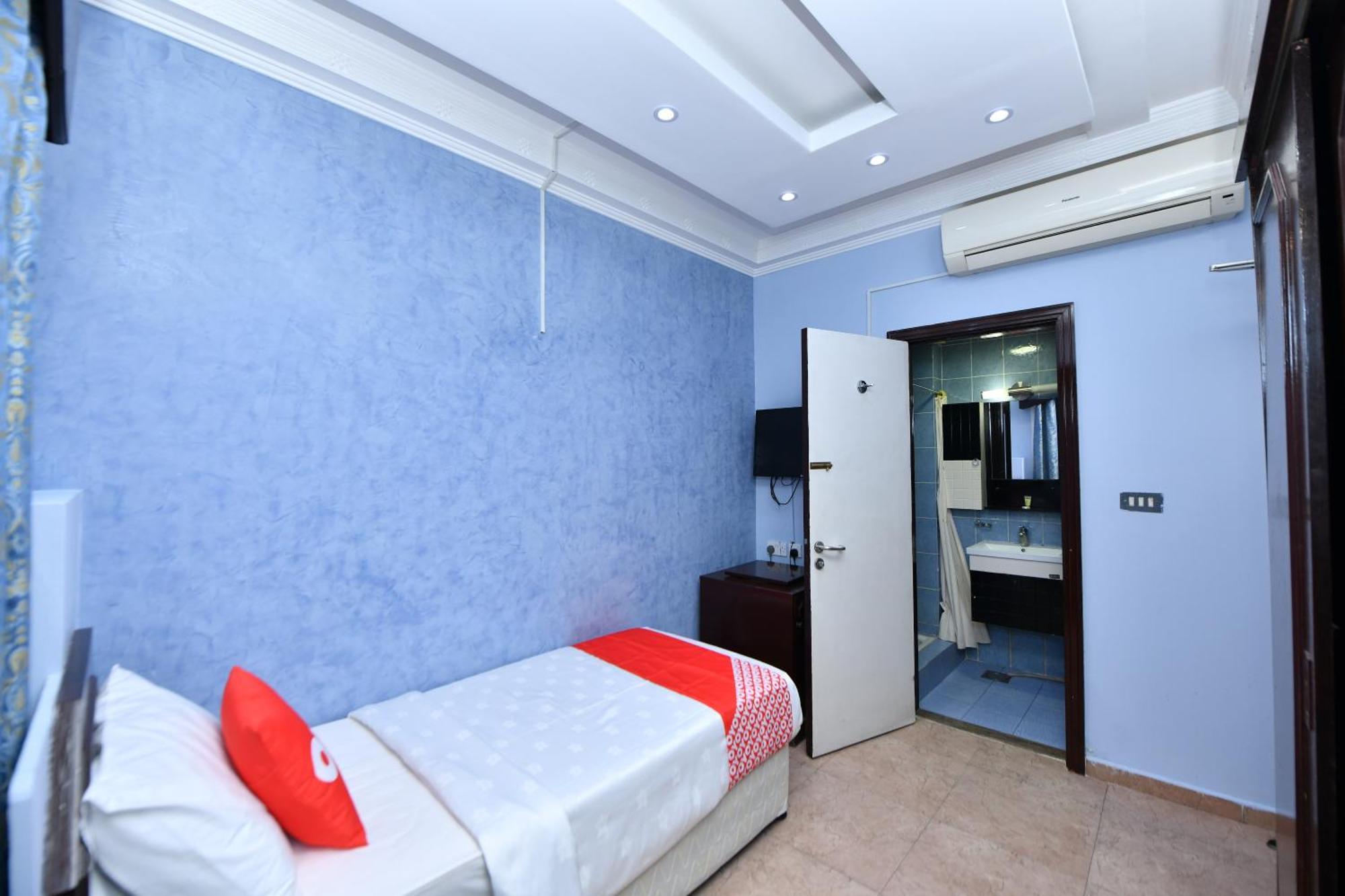 Oyo 137 Marina Hotel มัสกัต ภายนอก รูปภาพ