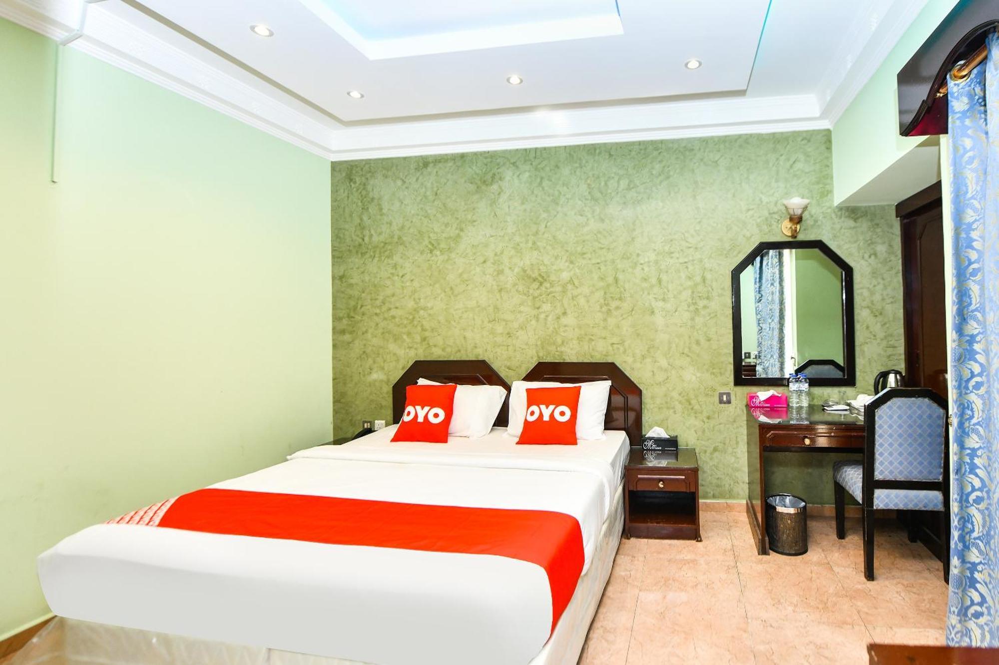 Oyo 137 Marina Hotel มัสกัต ภายนอก รูปภาพ